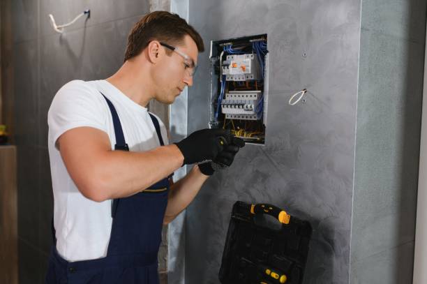 Best Affordable Emergency Electrician  in Emerald Bay, TX